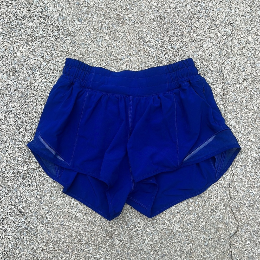Hottie hot 2.5 inch royal blue lululemon shorts